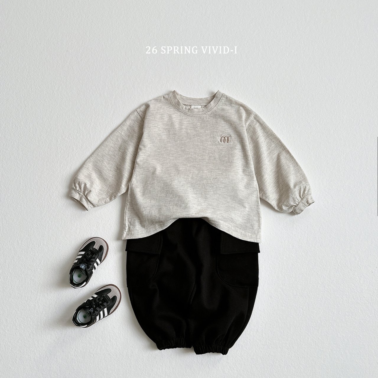 🌸預訂 韓國直送🌸🇰🇷VIVIDI四色M字刺繡寬鬆長袖上衣