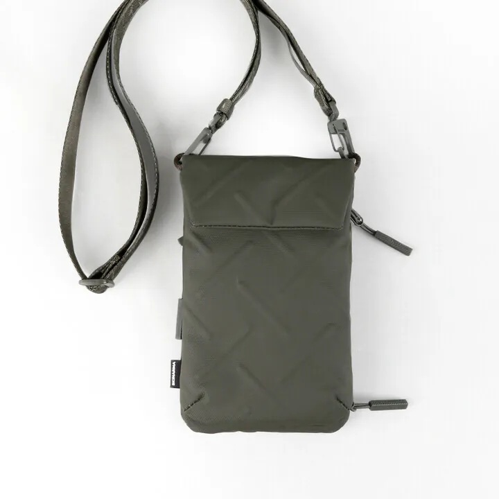 SKINARMA Sling Juno 防潑水尼龍胸口袋 ( 隨2.54cm 掛繩 )