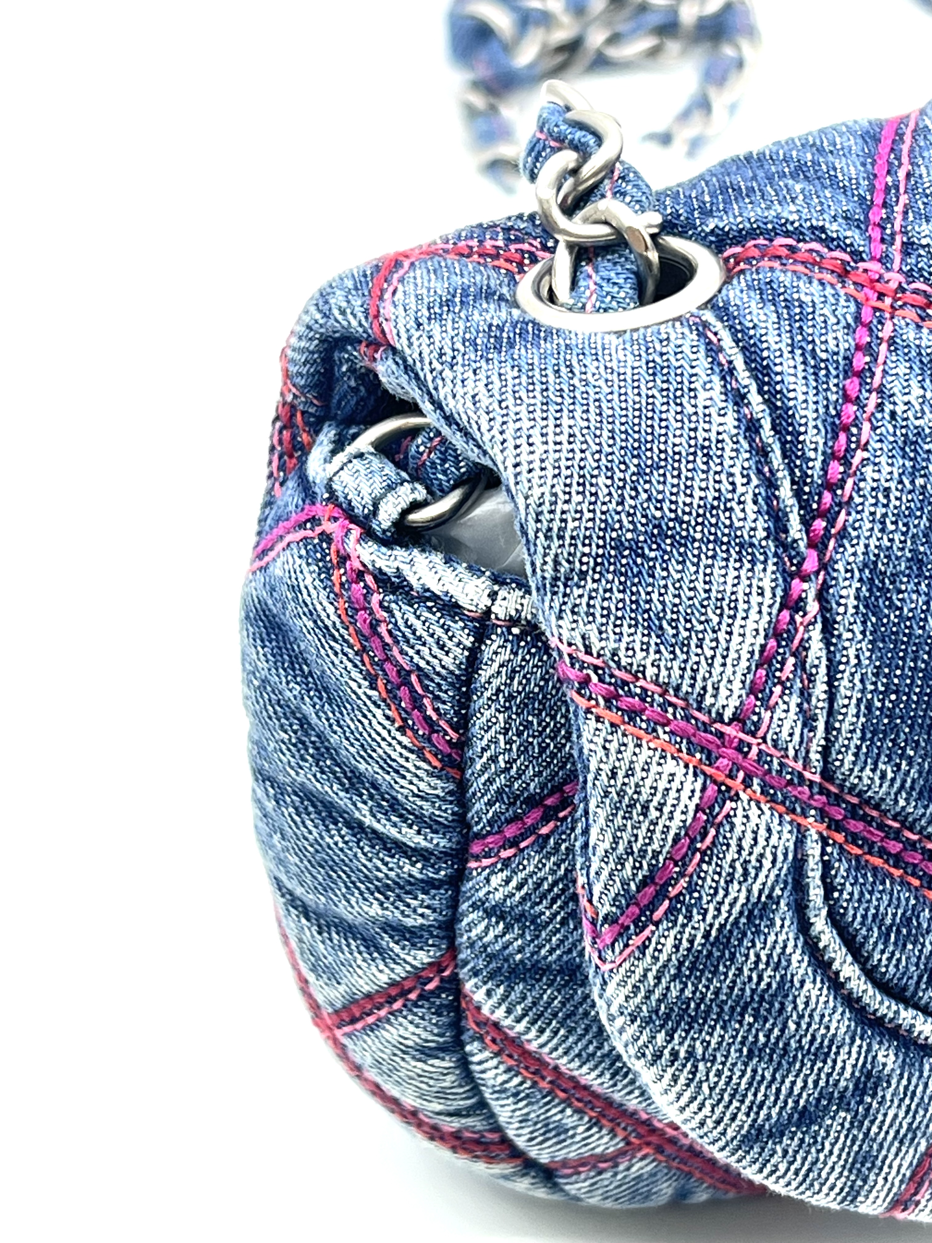 Pre-Owned CHANEL Coco Beach / Product Code: 26042110