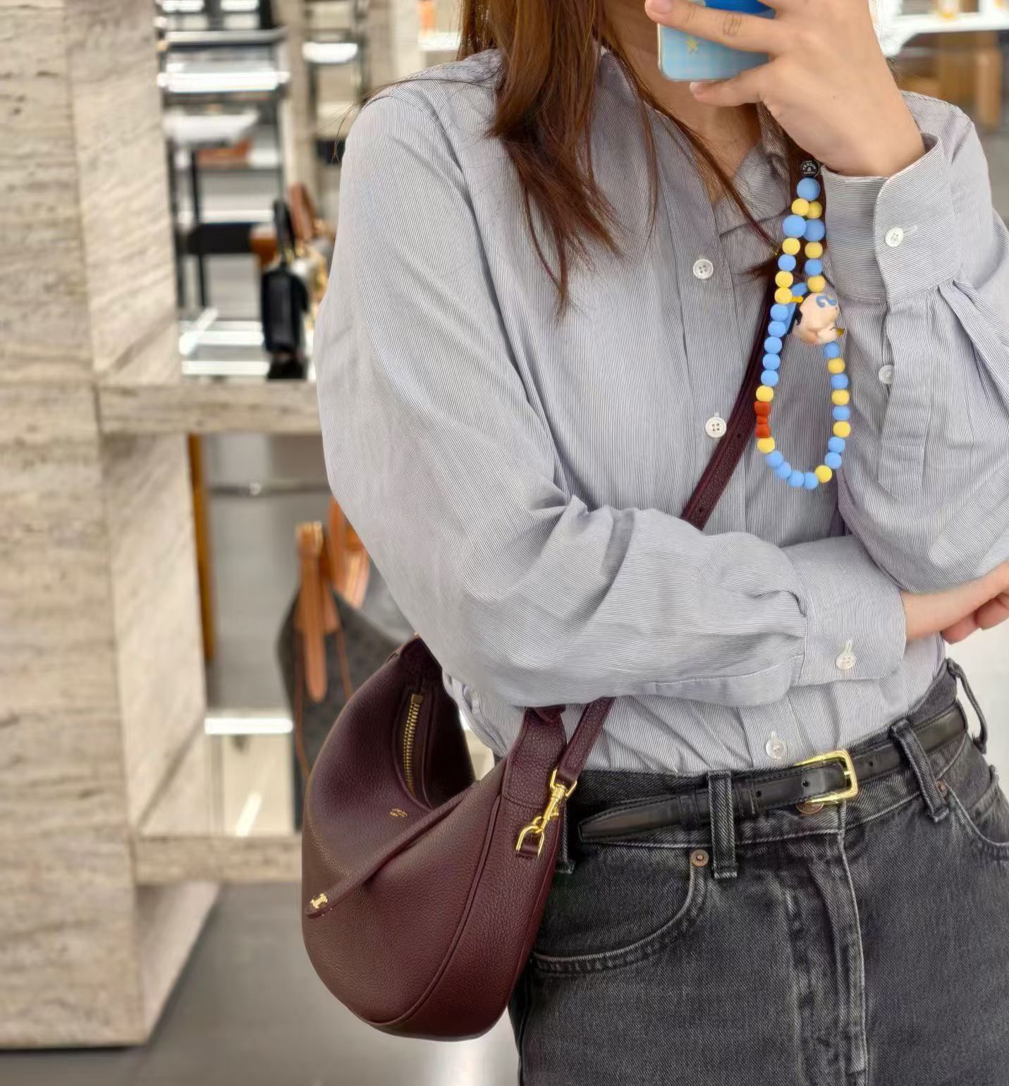 預購 💫💫💫 Celine 專櫃 Lulu teen bag 21x24x5cm