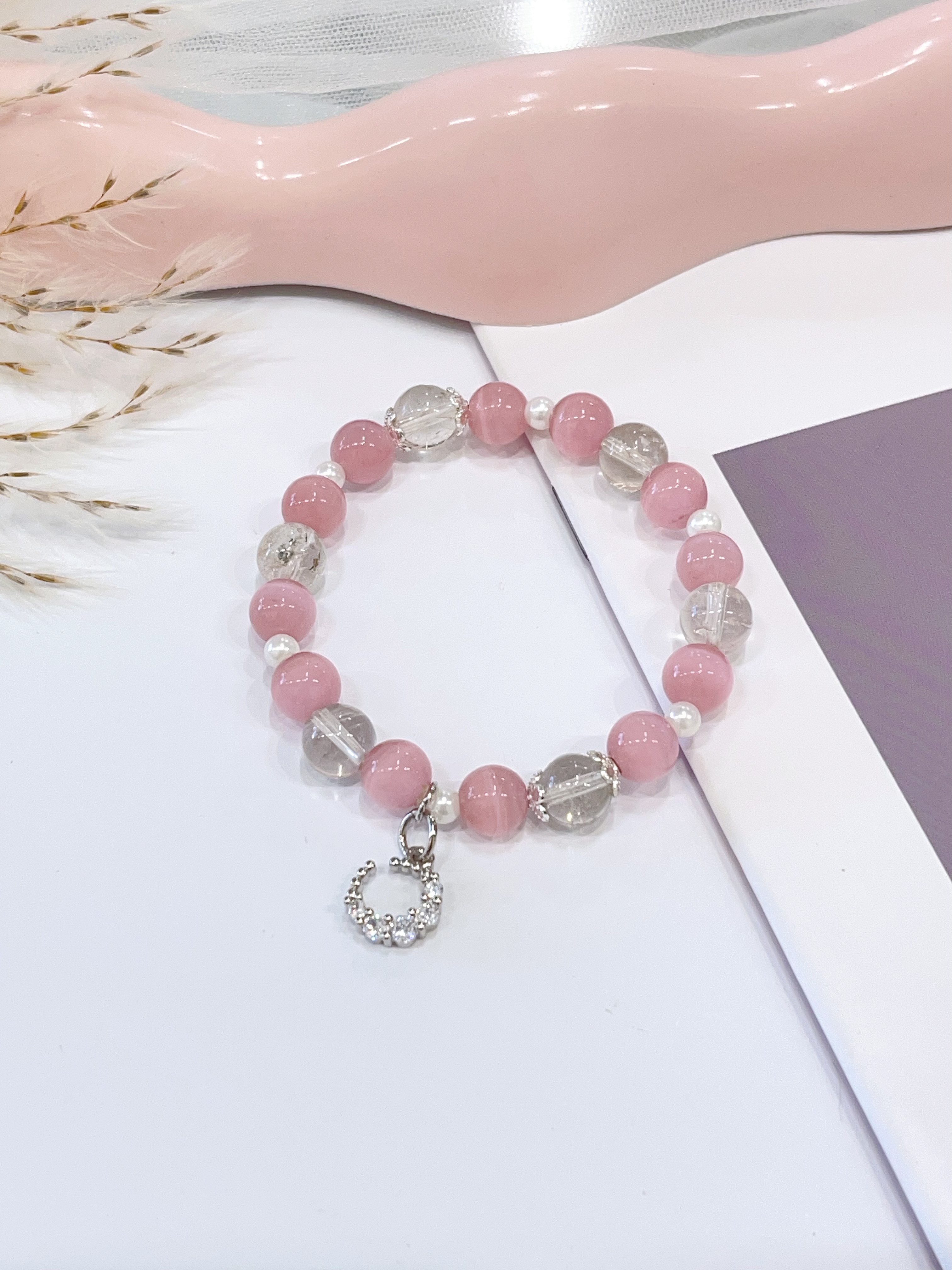 🌸🤍 粉色猫眼石 × 白水晶 × 珍珠手串 Pink Cat’s Eye Stone, Clear Quartz & Freshwater Pearl