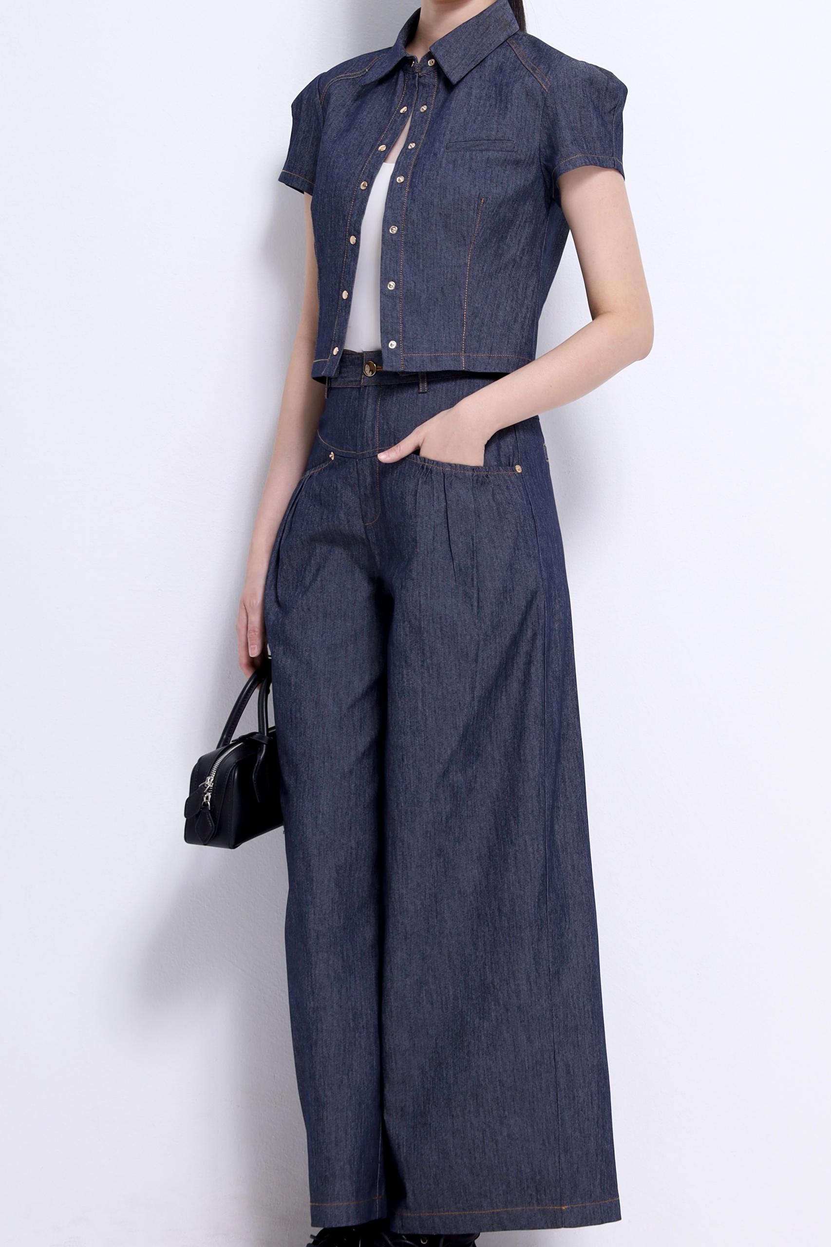 CB2709 Tailored Cropped Top