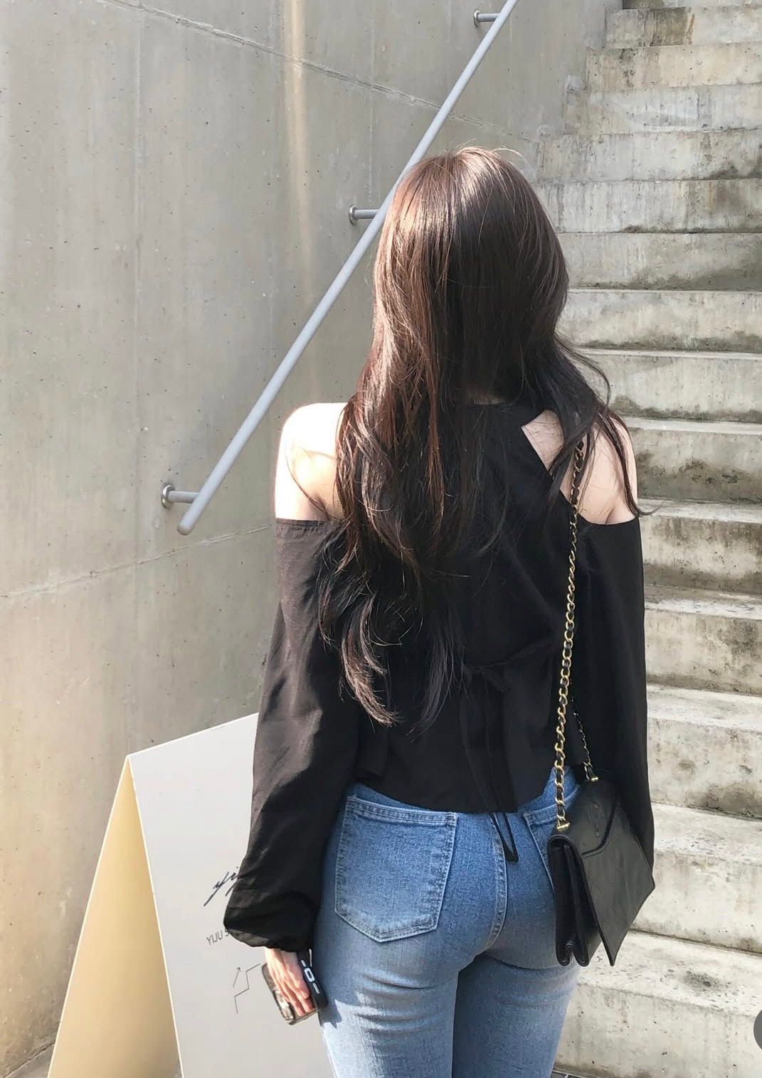 【溫柔氣質】圓領露膊修腰雪紡上衣