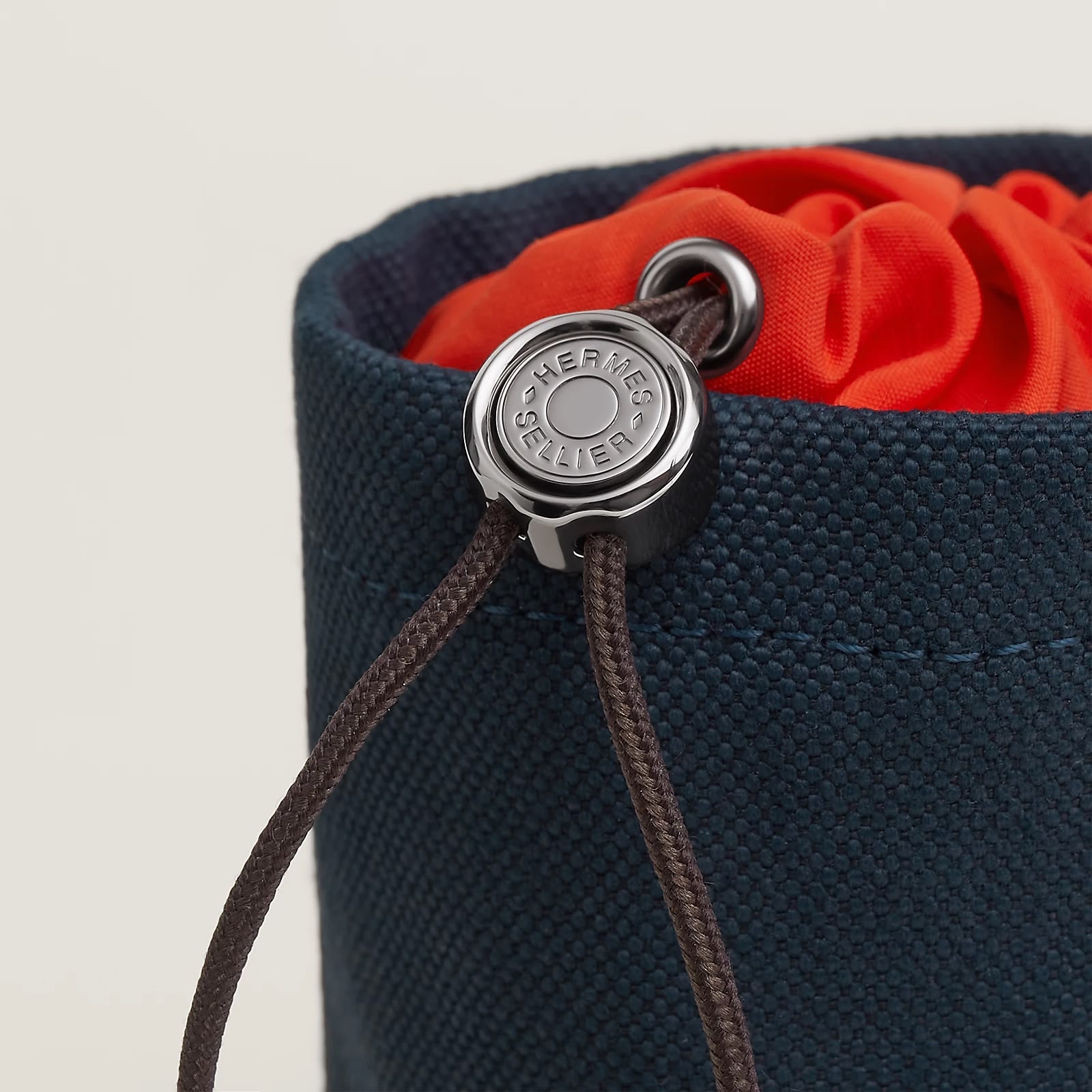 Hermes On-the-go dog pouch 100%Authentic,98%new 