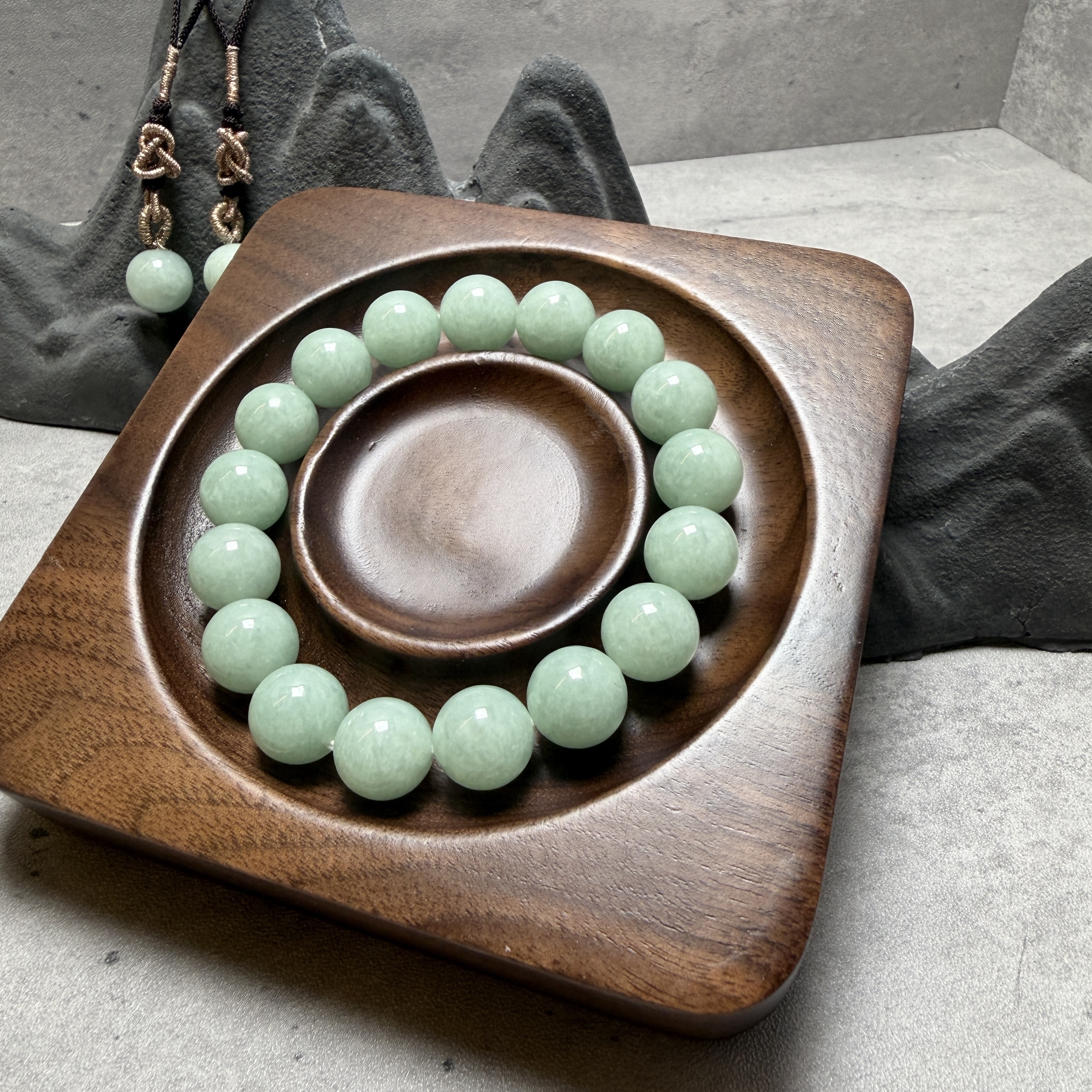 果綠手串11mm （送2顆)