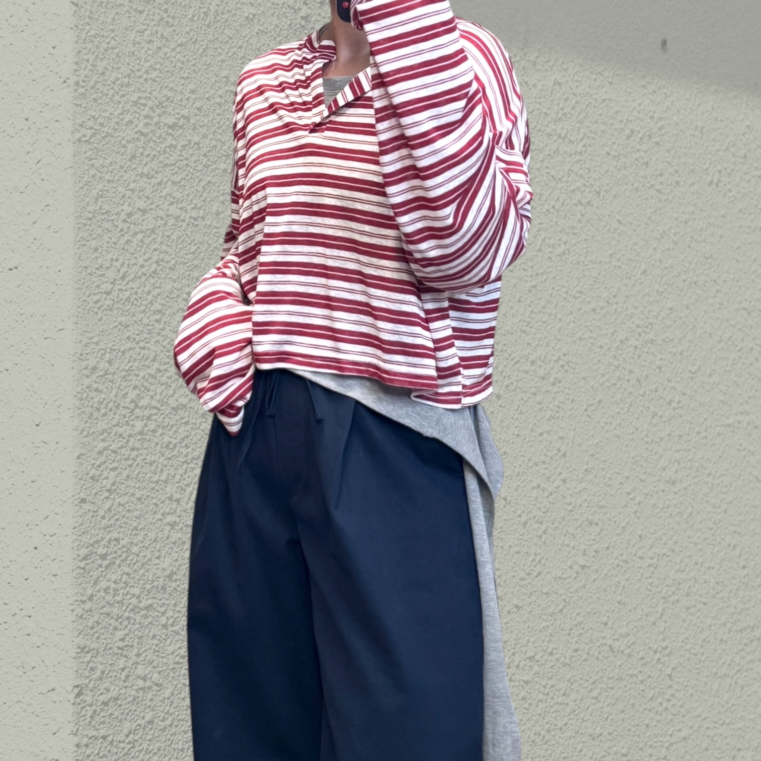 221144 橫間V領 T O P