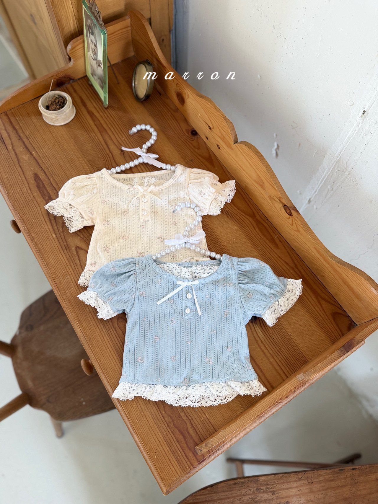 AW4230 Top