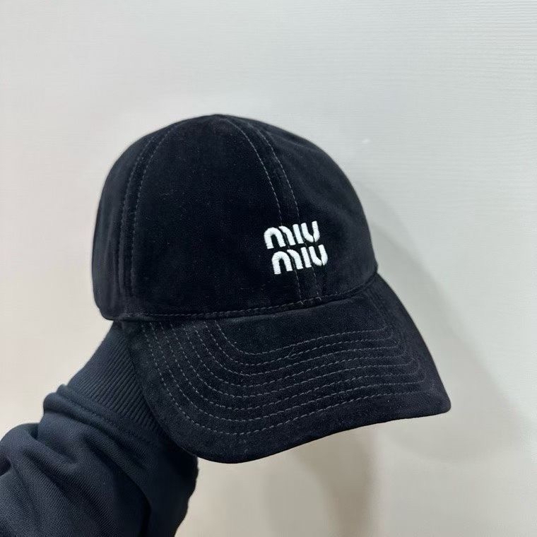 訂貨📮 MIUMIU 黑色天鵝絨cap帽 Size S/M/L 