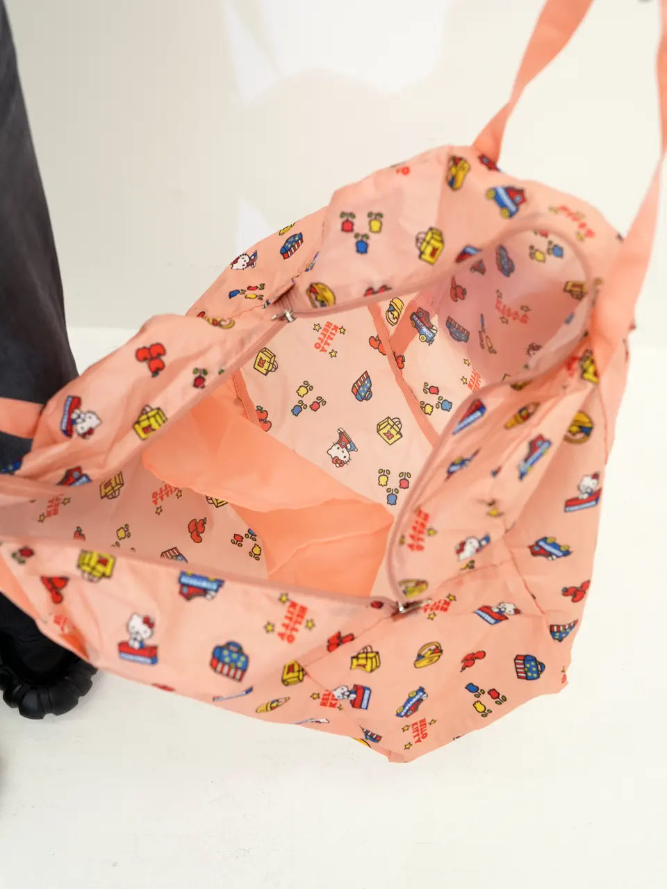 日本限定Hello Kitty x Converse系列第二彈 - 大容量摺疊旅行袋 不包郵