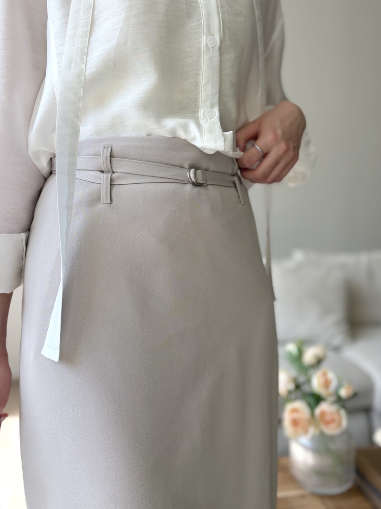 Colette Layered Belted Skirt (Light Beige)