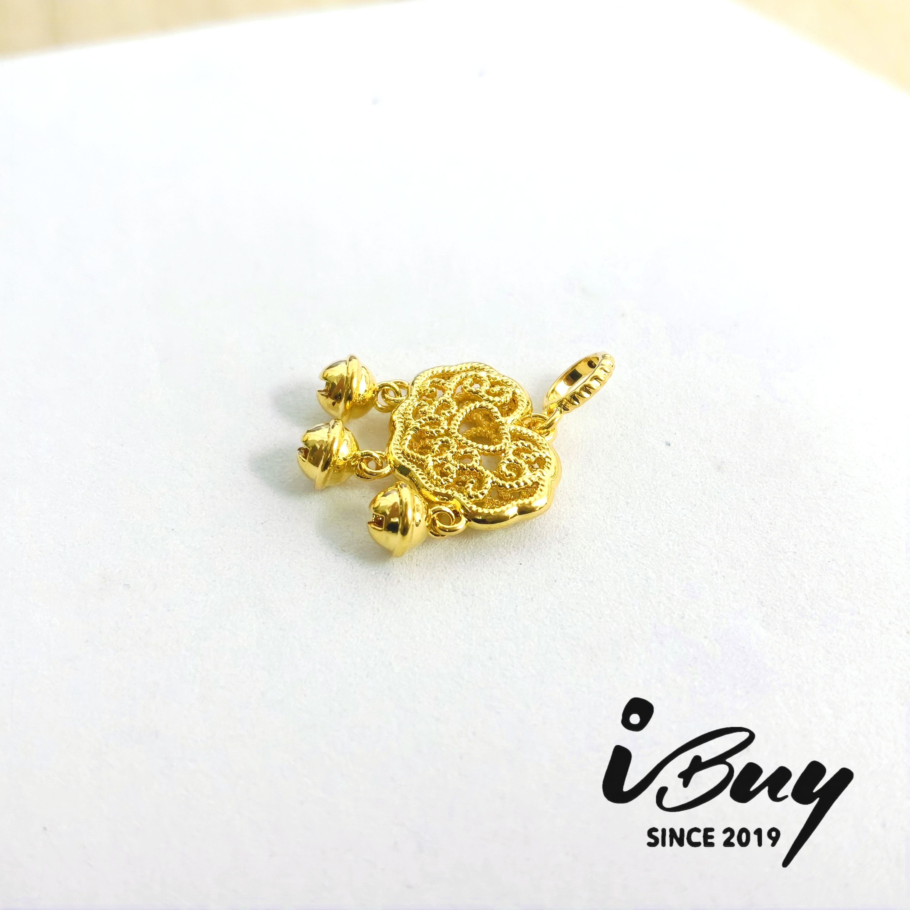 916 HARD GOLD OPENWORK HEART SHAPE LUCKY LOCK CHARM 916 硬金 爱心平安锁串咀