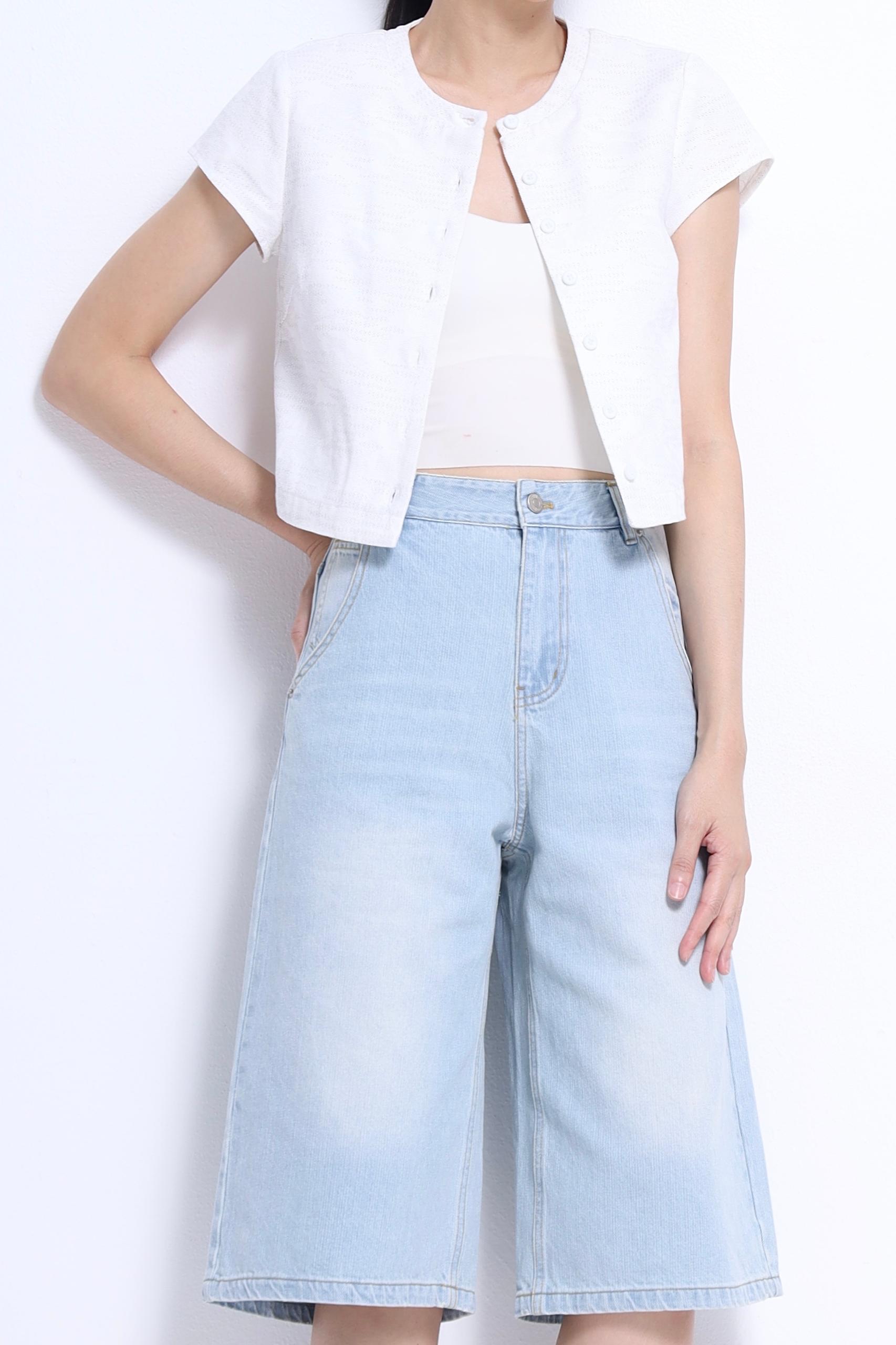 CP1657 High-Waisted Wide-Leg Denim Bermuda Shorts 