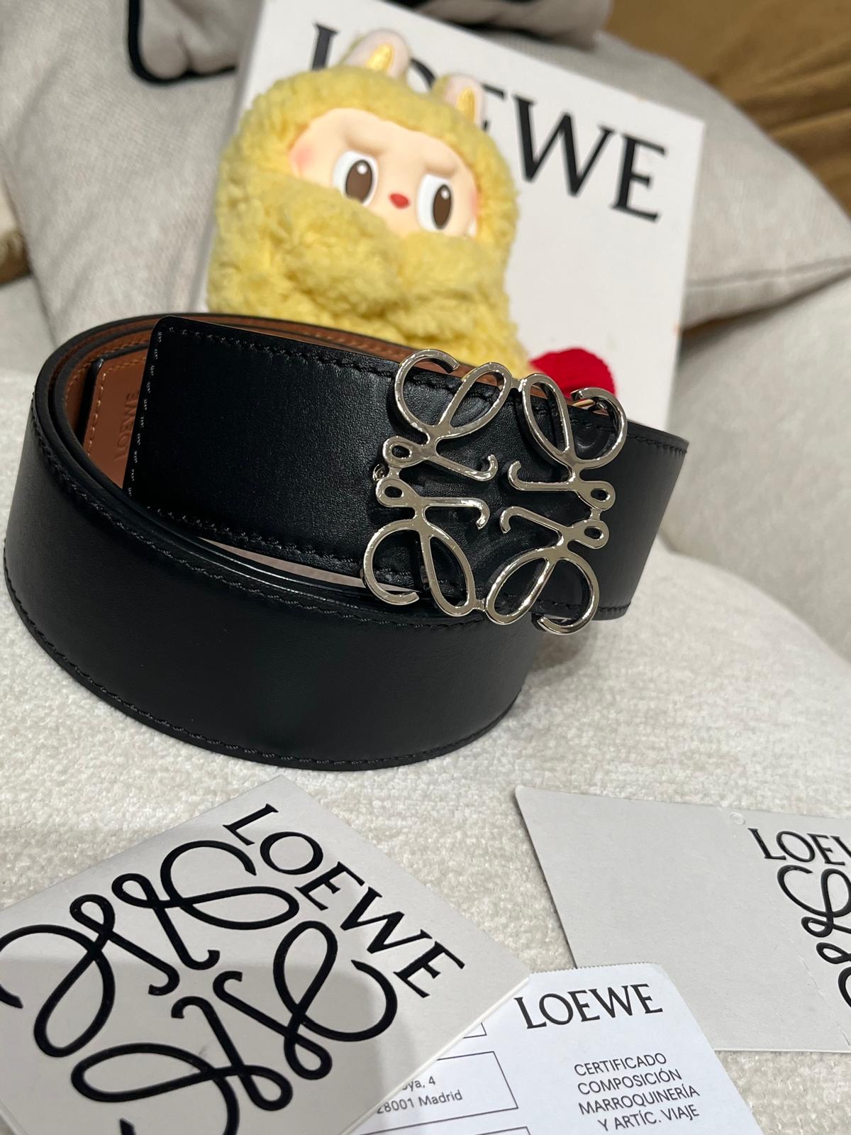 Loewe Reversible Anagram belt in calfskin 銀扣 90cm 經典雙面用皮帶 100%Authentic, 98%New ✅Box