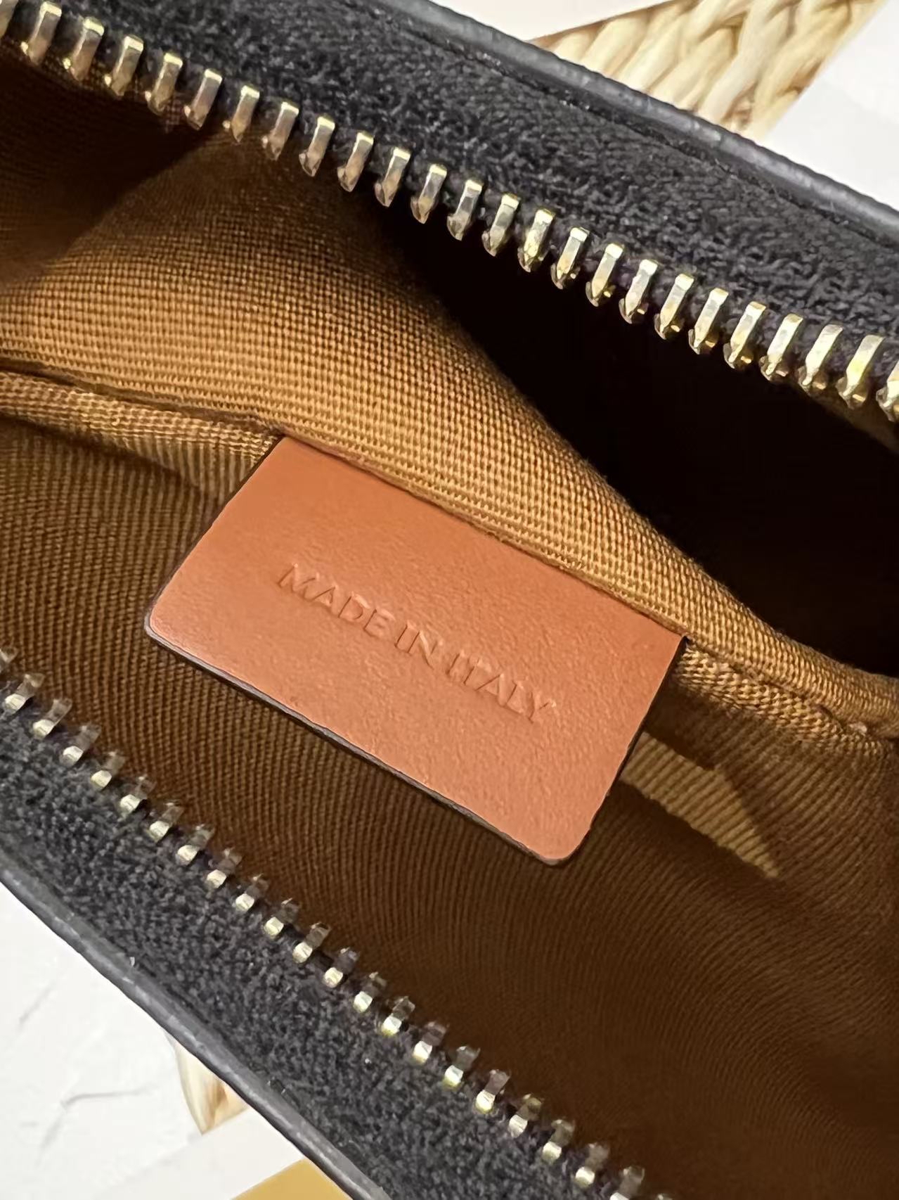 Celine Ava Triomphe Bag （近新閒置品 Lisa同款）