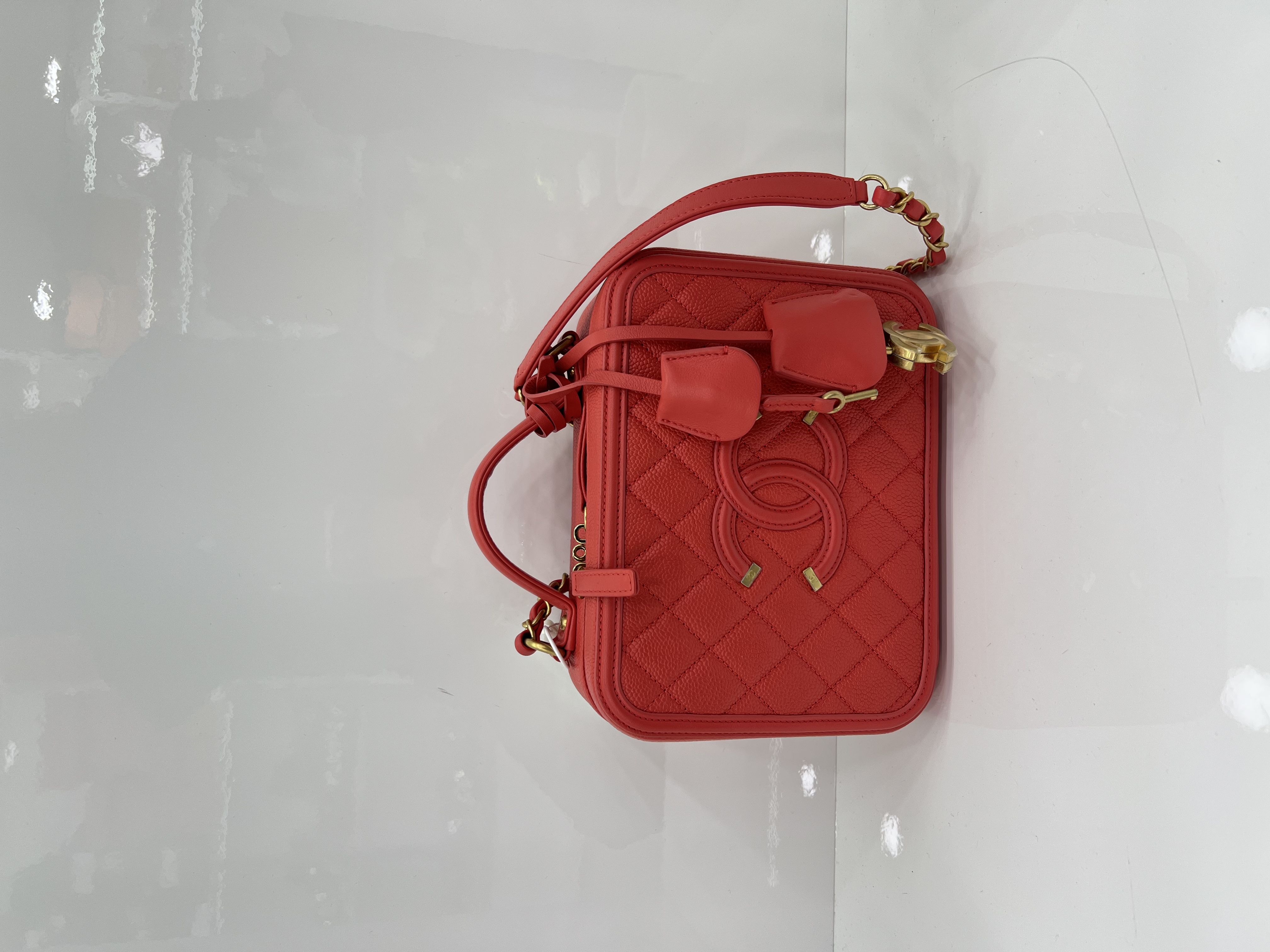 直播貨品 |  [1個-$100 2個-$300］EE81