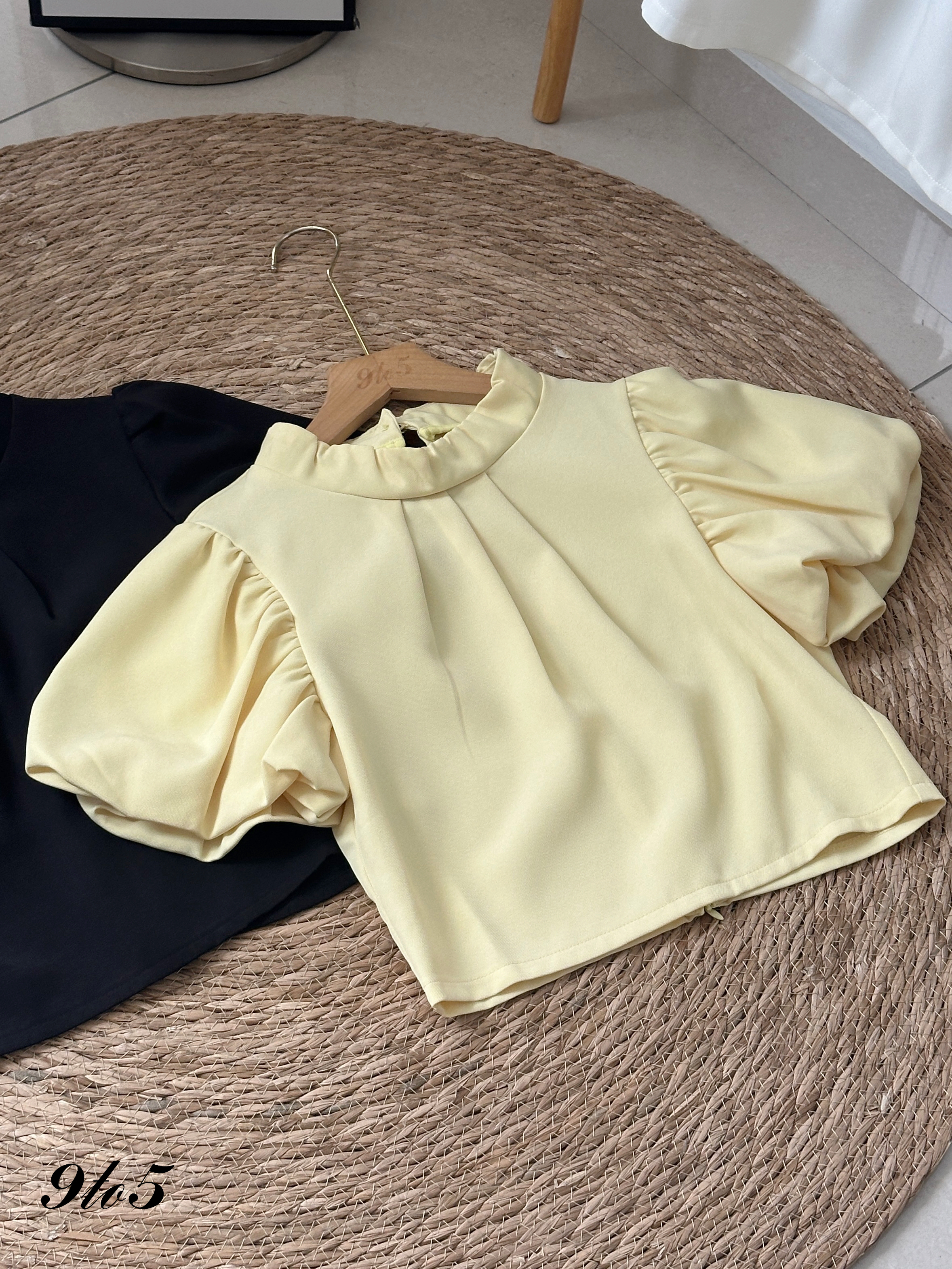 T4132 Puff Sleeve Crop Top - 4 Colors 