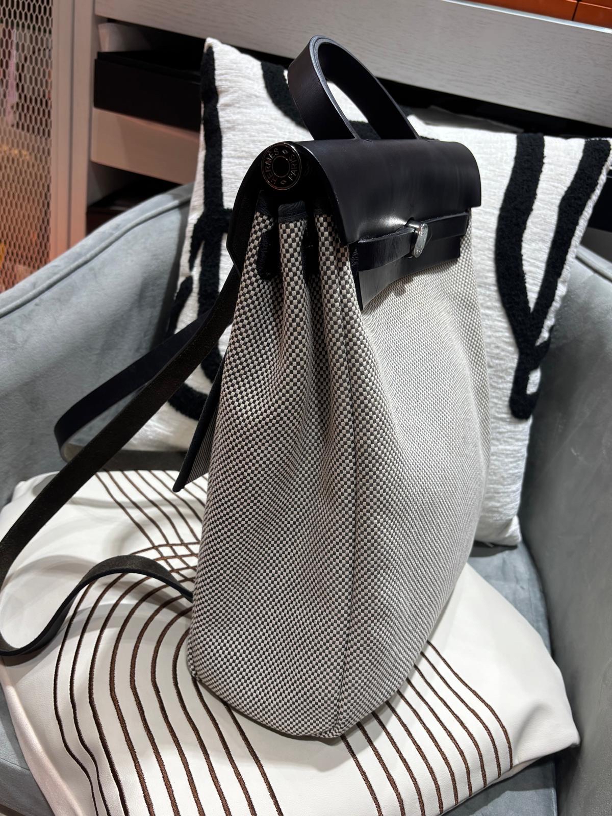 HERMES Herbag backpack Stamp Z Backpack 黑白熊貓