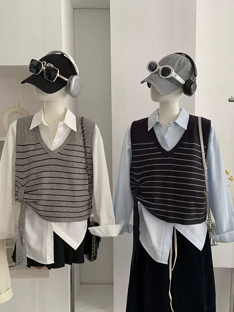 V领撞色条纹设计感宽松针织马甲