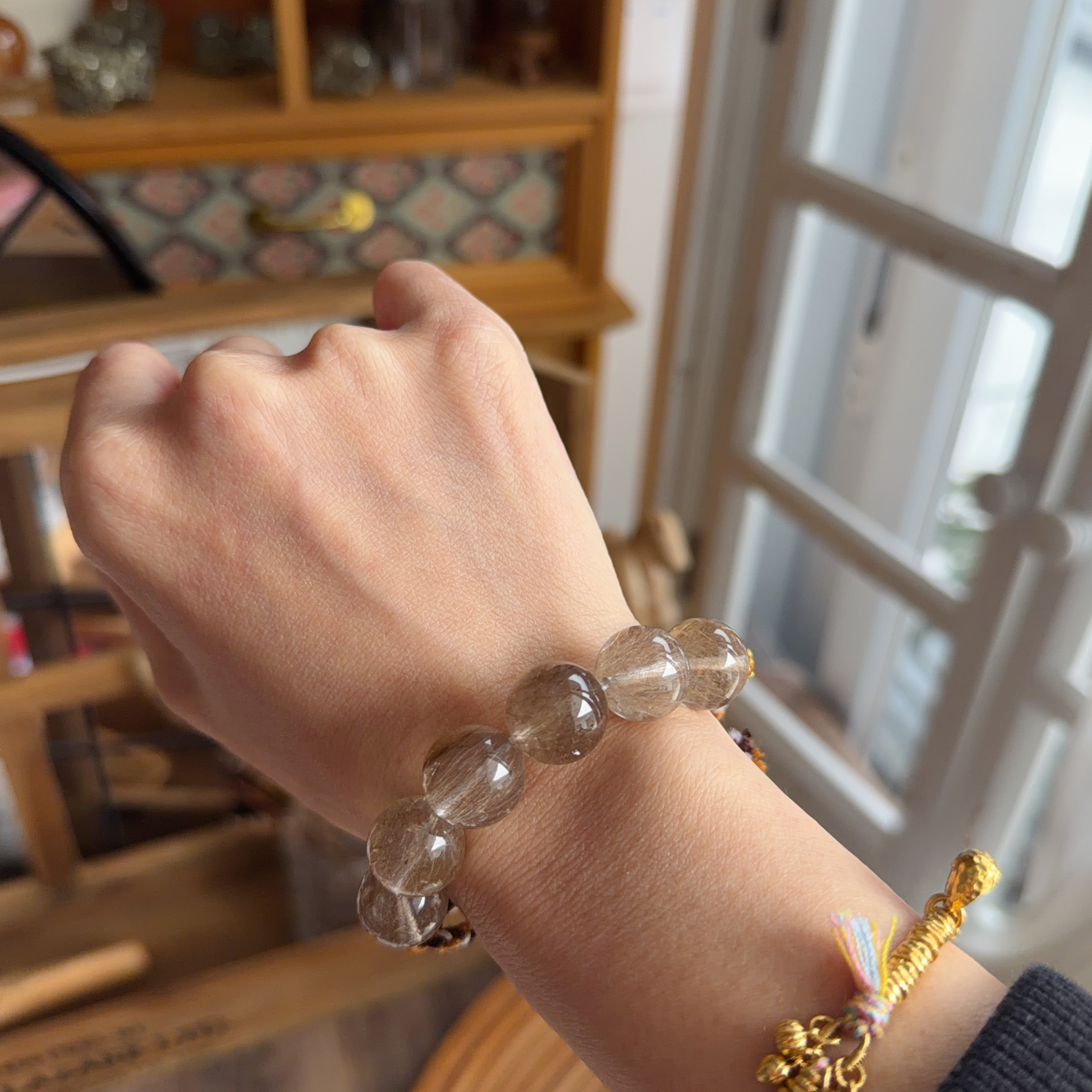 魔鬼銀髮襯手繩