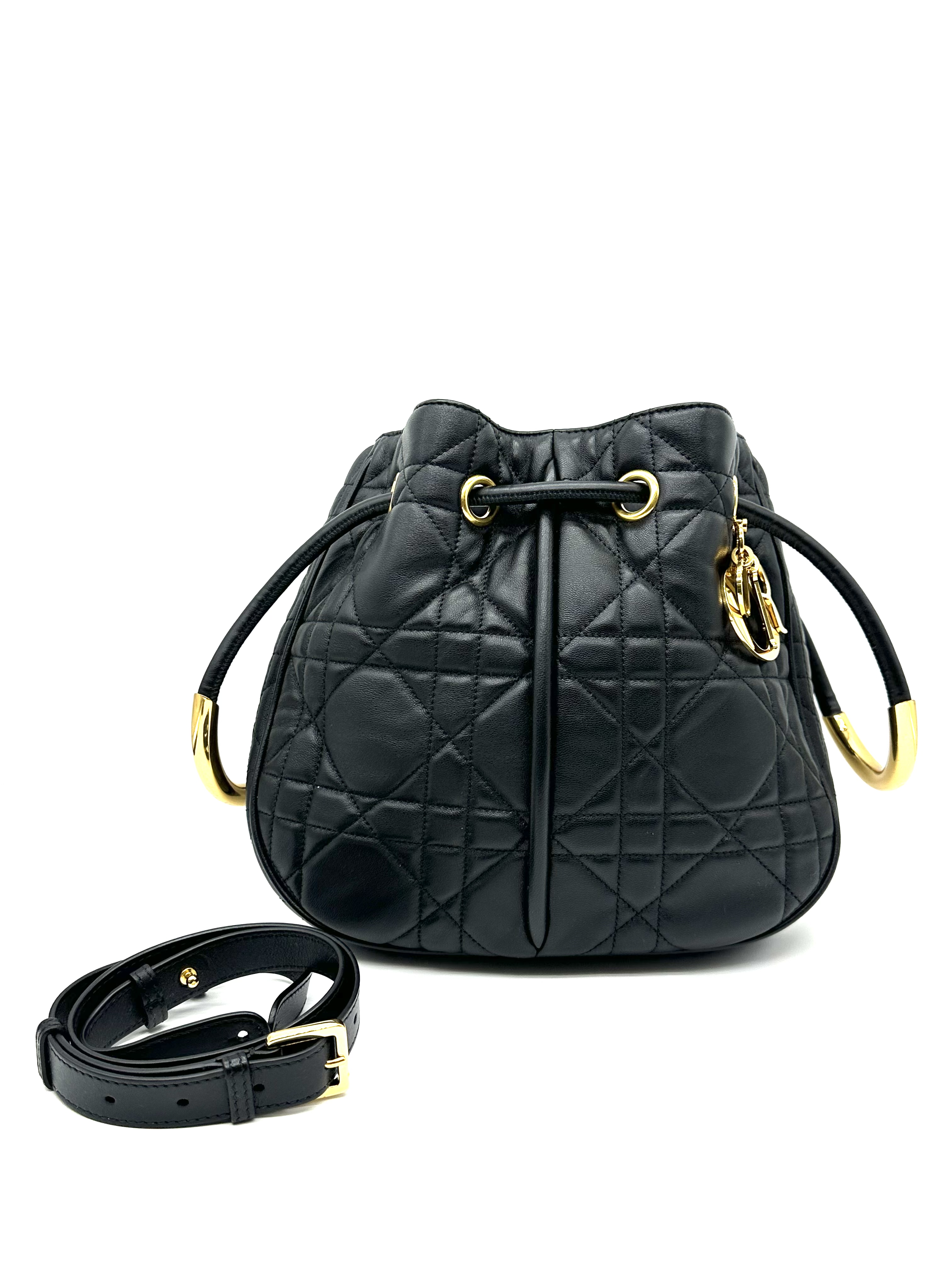 Pre-Owned Dior Medium Dior Nolita / Product Code: 26040908