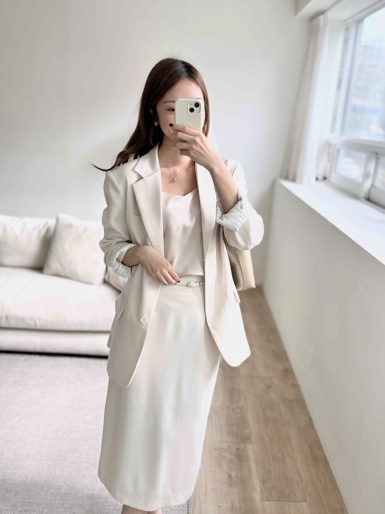 Atelier Relaxed Blazer (Ivory)