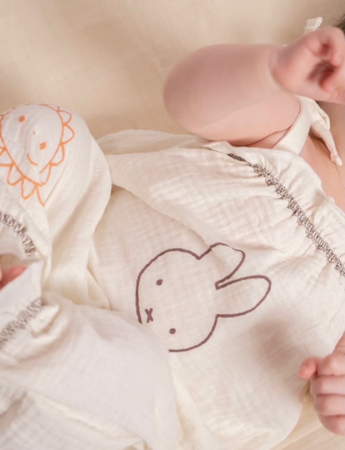 Miffy baby jumpsuit (white) 