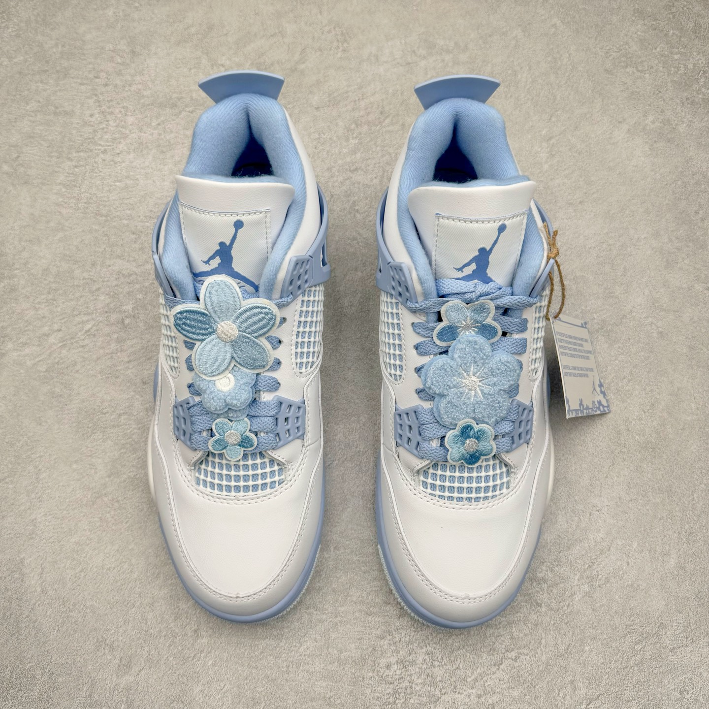 Air Jordan 4 Retro "Forget Me Not" HV0823-100