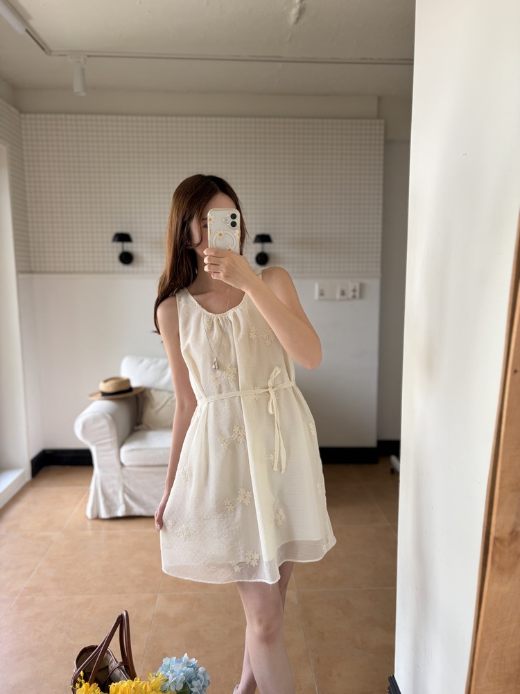 Fleur Embroidered Dress