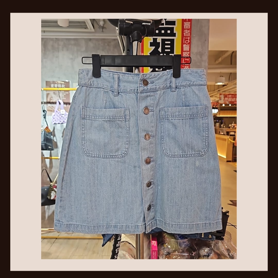 🛍️ 網上商店：復古排扣顯瘦 A 字牛仔裙