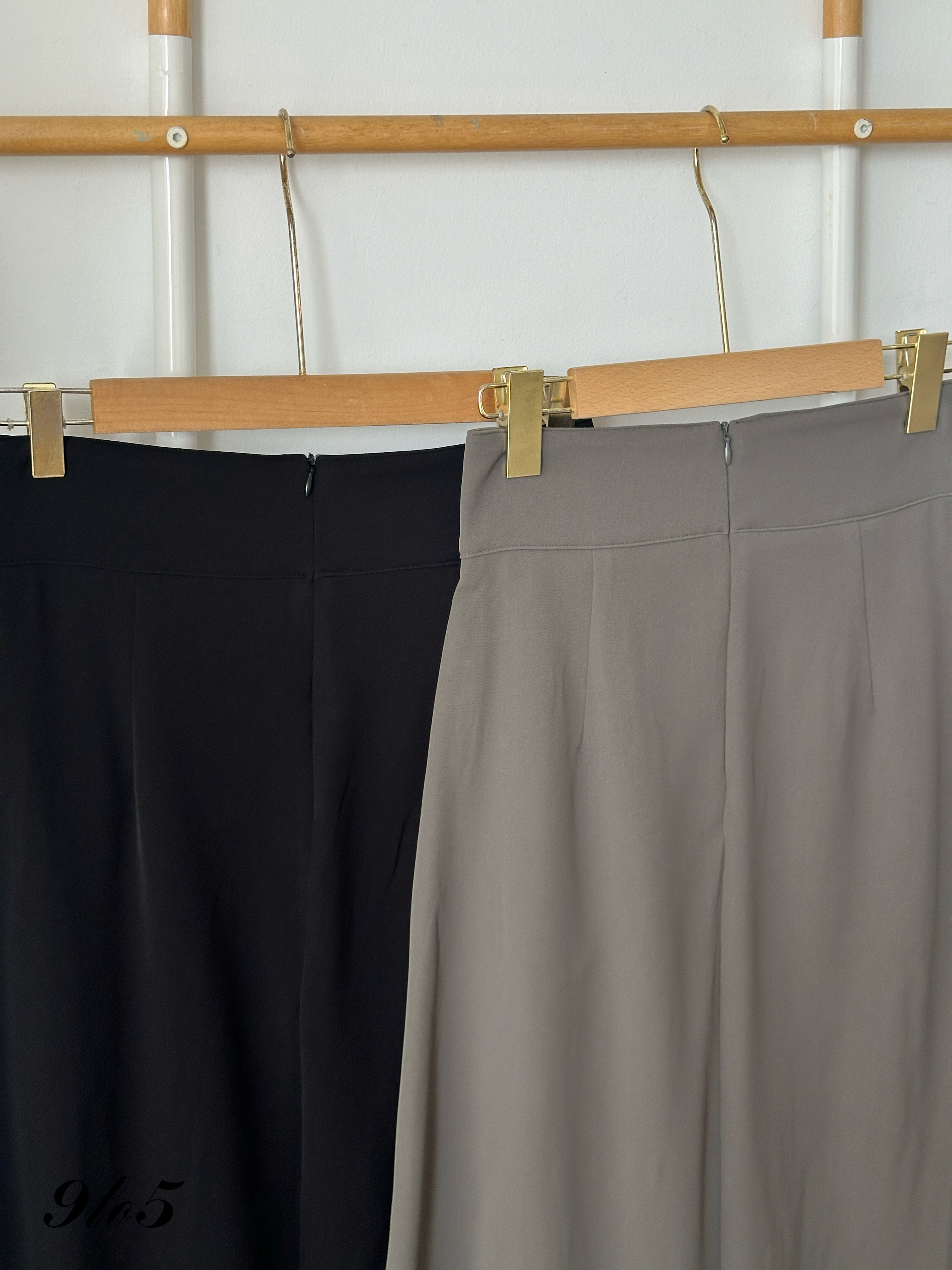 S1982 High Waisted Long Skirt - Black & Grey