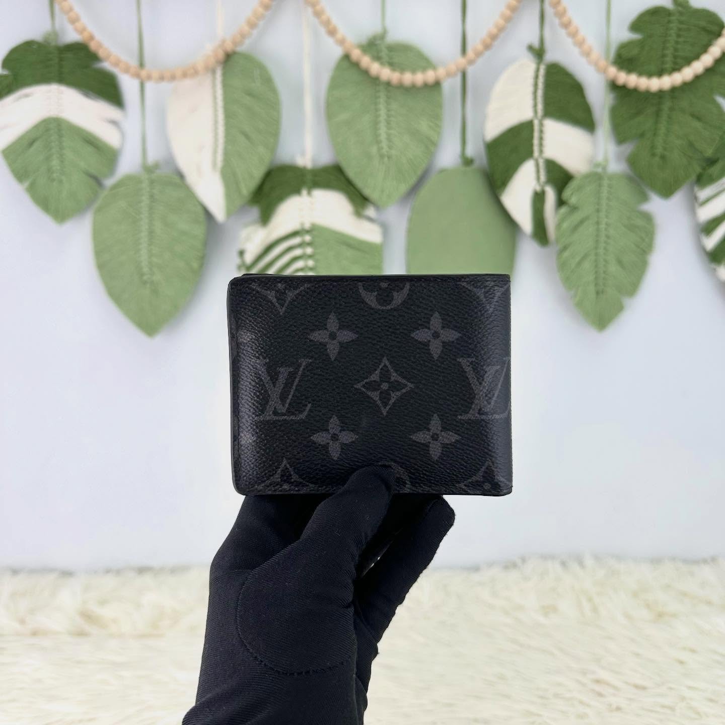 LV 🤍PRE OWNED Slender 黑色老花短銀包 晶片款🖤