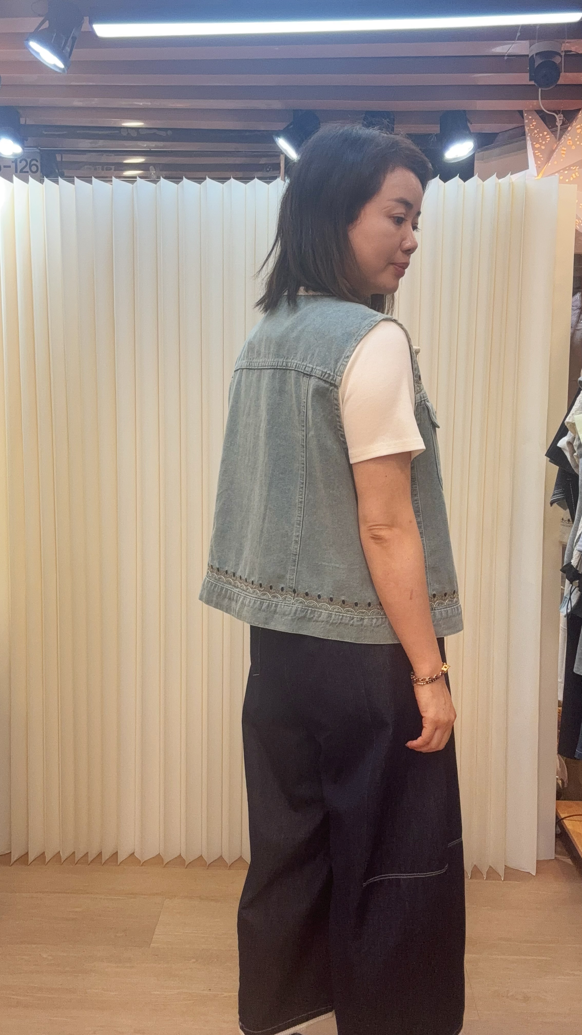  繡花背心外套  M942 846006329