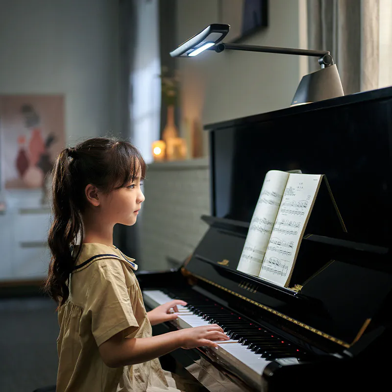 [飛利浦直送 原裝行貨2年保養] Philips 飛利浦 71669 M5 奏鳴曲專業鋼琴燈 (非對稱光學 / Ra95 高演色 / 智慧感光 / 入席偵測) Philips 71669 M5 Sonata Professional Piano Light (Asymmetric Beam / Ra95 CRI / Auto-Dimming / Motion Sensor)