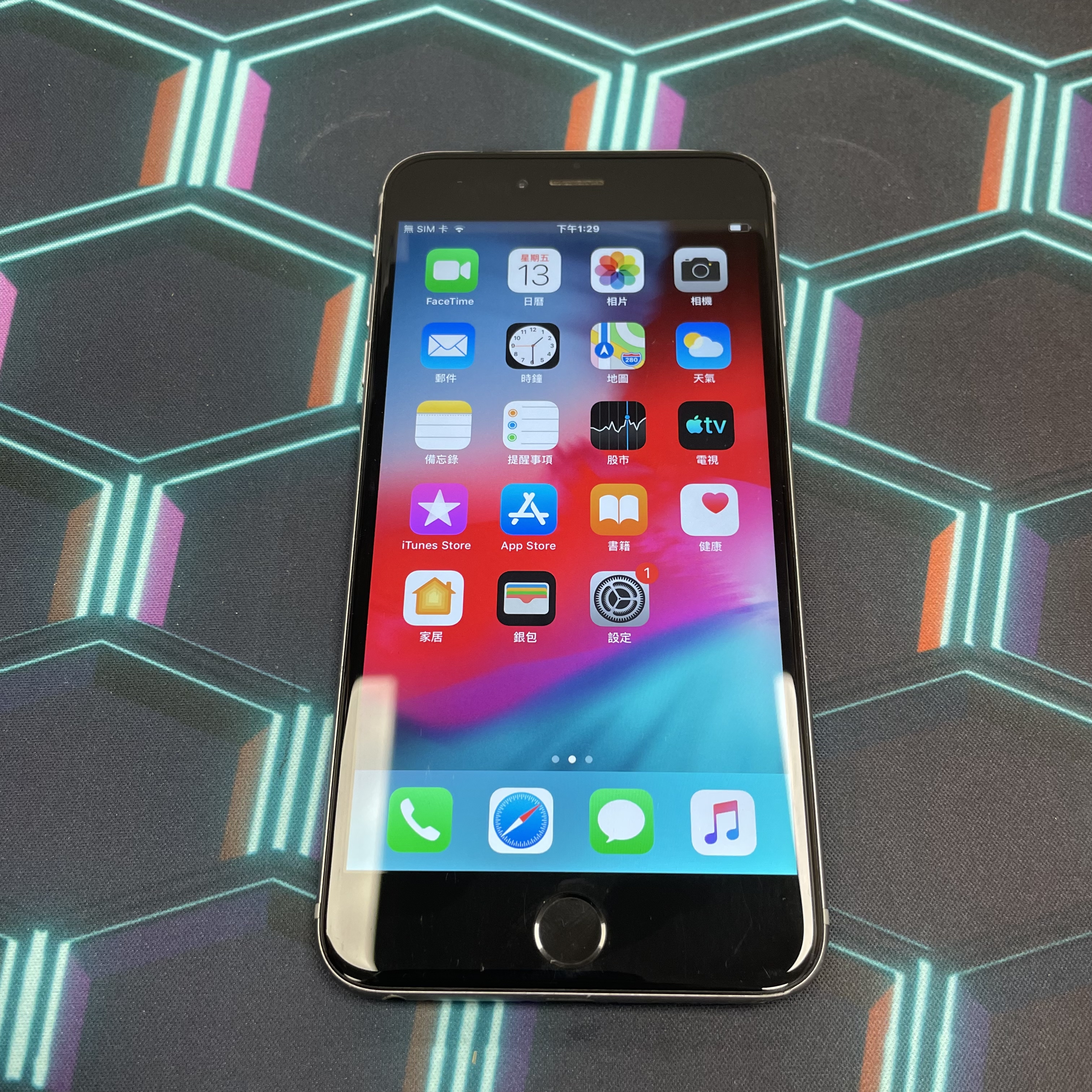 *5907 6 Plus 超靚機 128GB 電97 銀色 sliver