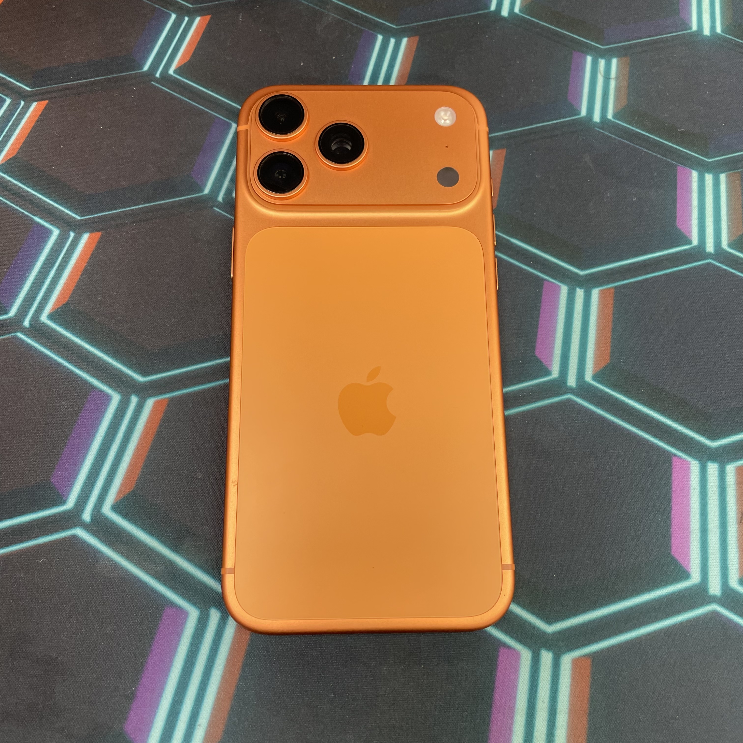 *8339 17 Pro max 完美機 256GB 電99 橙色 orange