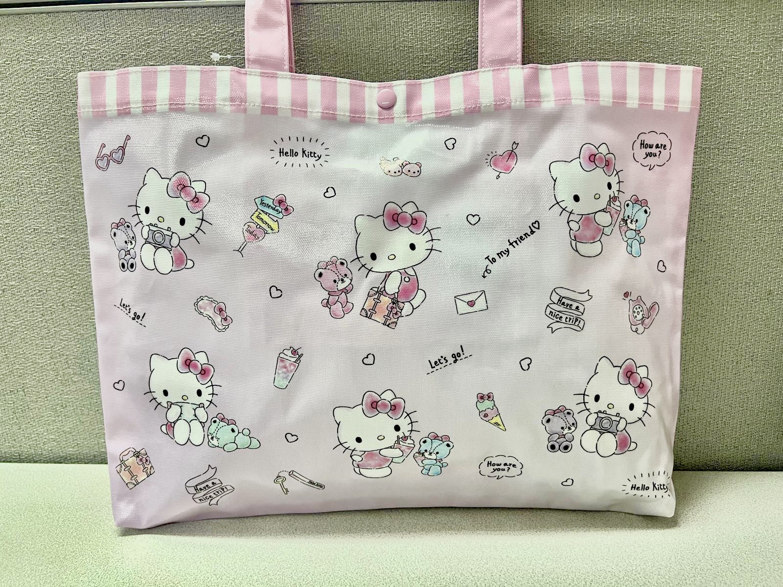 🎌日本直送🎌 Hello Kitty 過膠物料防水手提袋