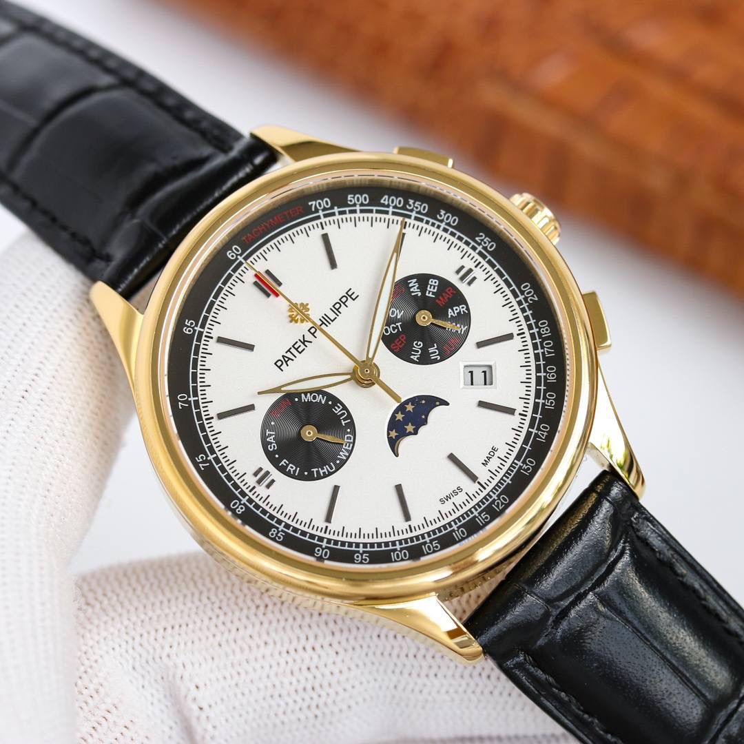2022 新款上市🔥百达翡丽Patek Philippe 贵族的艺术品！搭配进口9100多功能机芯（0返修 ） ①⌚功能（星期，星辰，日历，月份/月亮/太阳）进口316精钢！搭配意大利进口小牛皮！原装针扣折叠扣！ ②⌚表盘上采用⭕️内圈字钉最高版本功能设计作为刻度，星期天，3、6、9、12月份采用红色高级电镀 更显示出这款腕表的华贵气质！ ③⌚尺寸42mm。耐磨防刮蓝宝石玻璃！超强防水50米！简约而不简单！你永远无法拥有一块百达翡丽，你只是在替你的后代保管他。慎重承诺 ： 产品实物光泽手感更佳精湛 字盘刻度栩栩如生 壳套工艺都是宗师级别轻身检验 加上新时代机器高技锻造 上手震撼尊贵非凡。你值得拥有！表里如一 独具匠心！