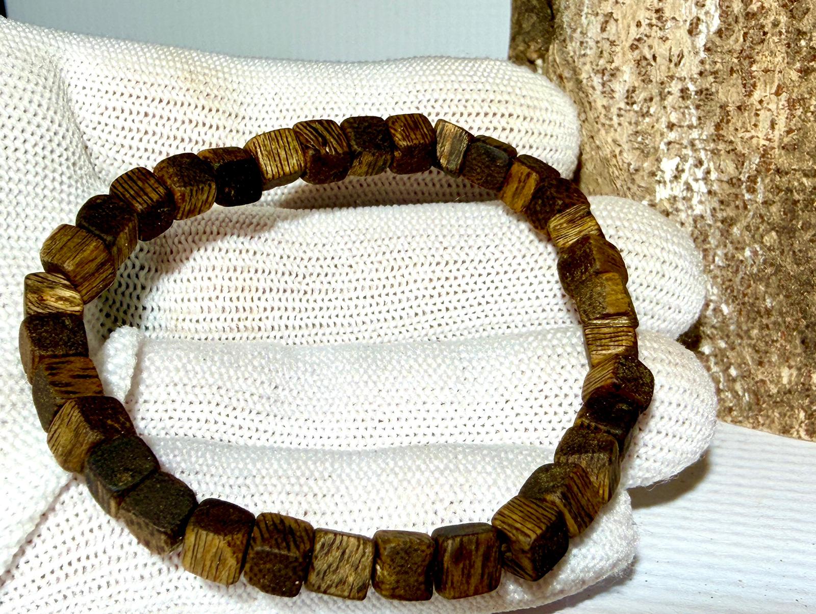 沉香方糖手串  5mm (方珠) 3克(限香港地區發售及實體店交收)