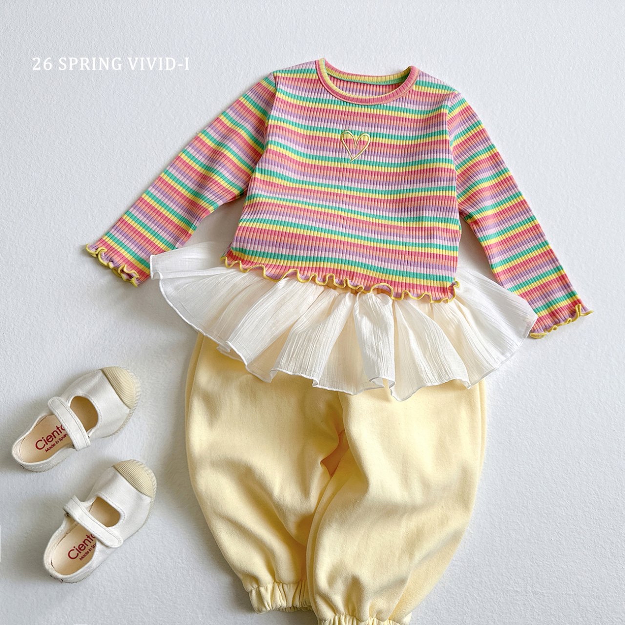 🌸預訂 韓國直送🌸🇰🇷VIVIDI兩色愛心刺繡條紋花邊長袖上衣