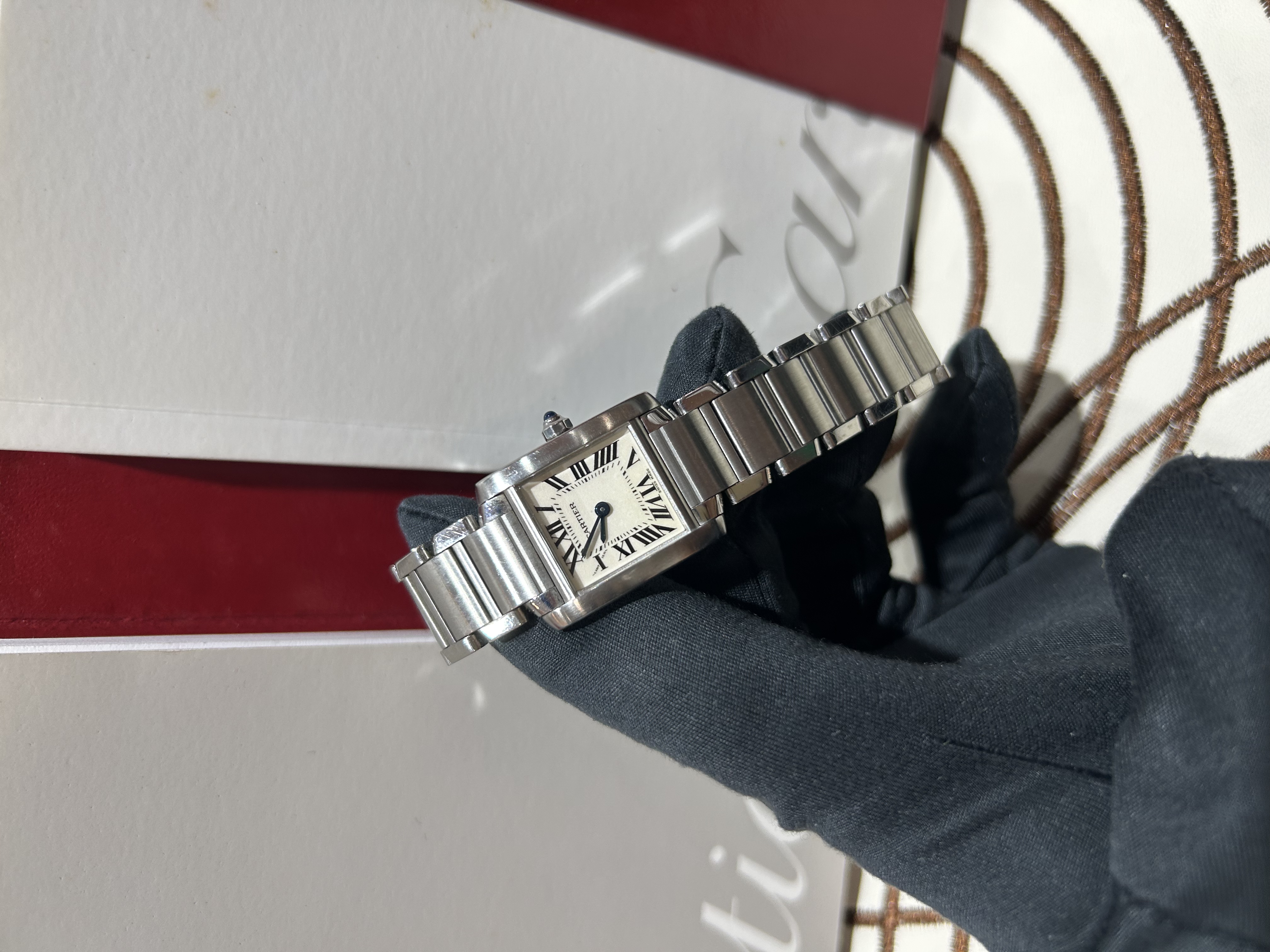 Cartier Tank Francaise Watch 小型款 100%Authentic, 95%New ✅00證書✅Booklet