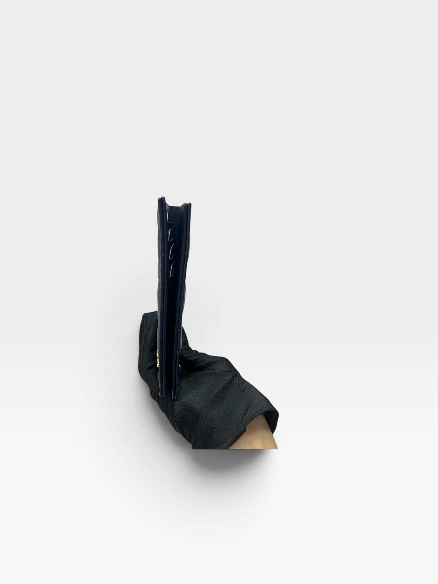 直播貨品 |  [1個-$100 2個-$300］F17