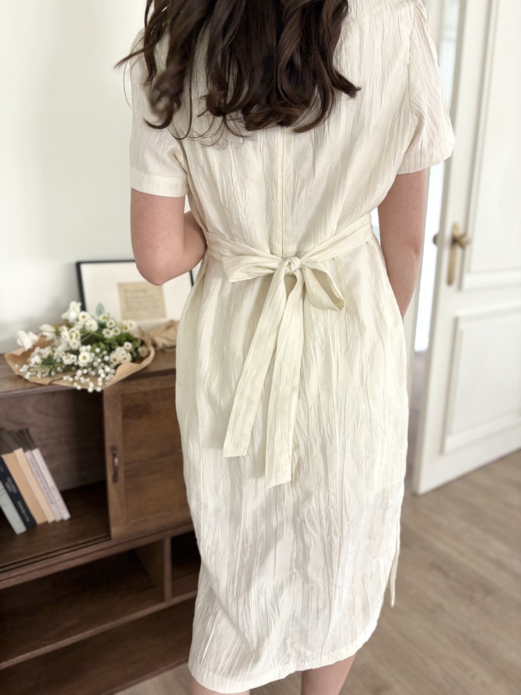 Lune Textured Dress (Ivory)