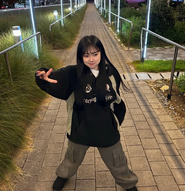 CPGN STUDIO★Cracking Snap Reglan Hoodie★3色 MUSINSA | CPGN STUDIO Cracking Snap Raglan Hoodie Black