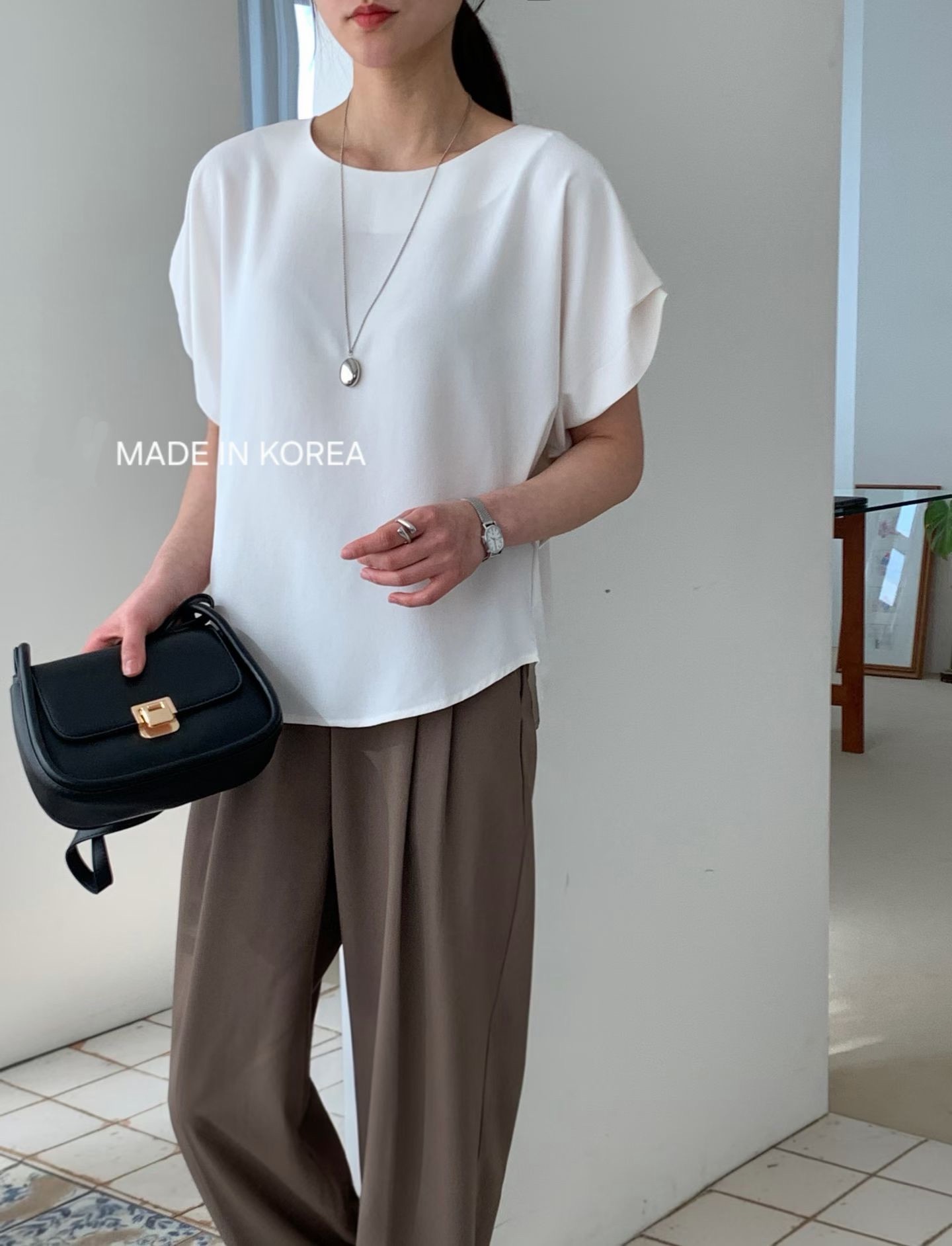 G6185 韓國🇰🇷靚色摺袖top