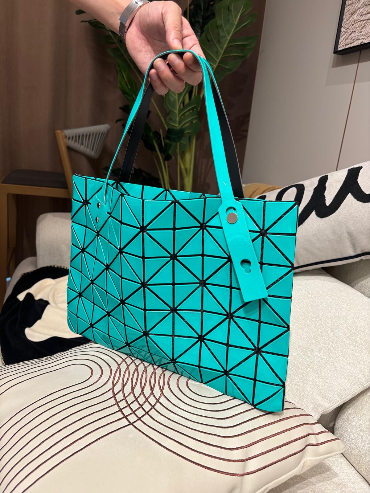 Issey miyake Boston bag 100%Authentic ,95%new