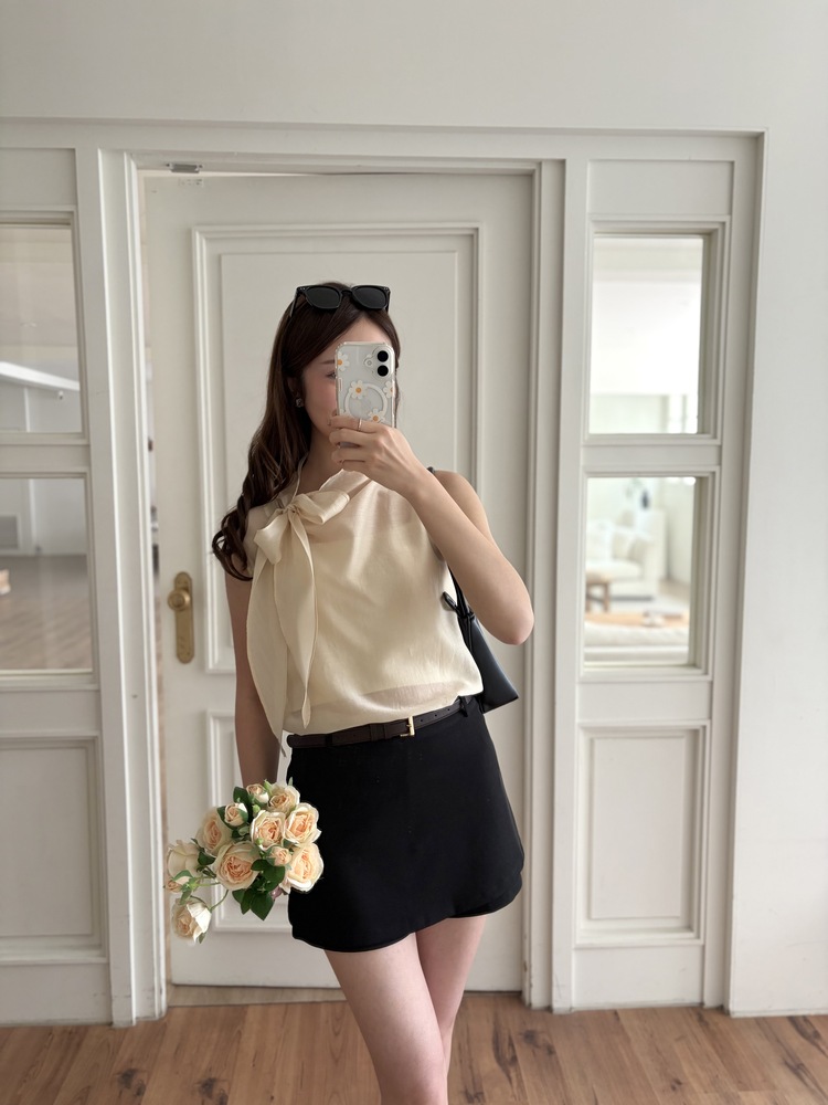 Sheer Tie-Neck Top (Cream)