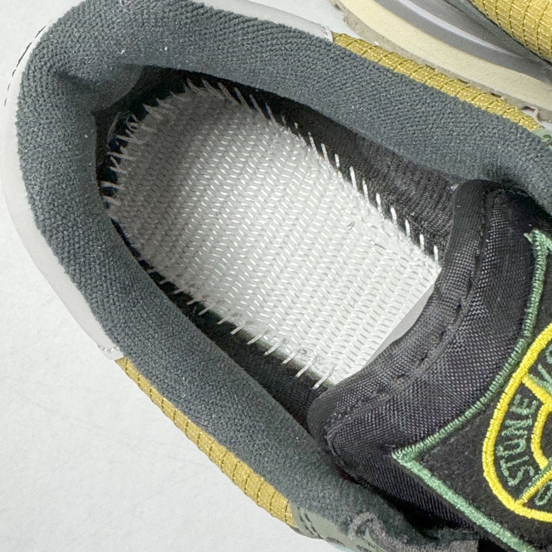 New Balance 574 x Stone Island U574LGTN