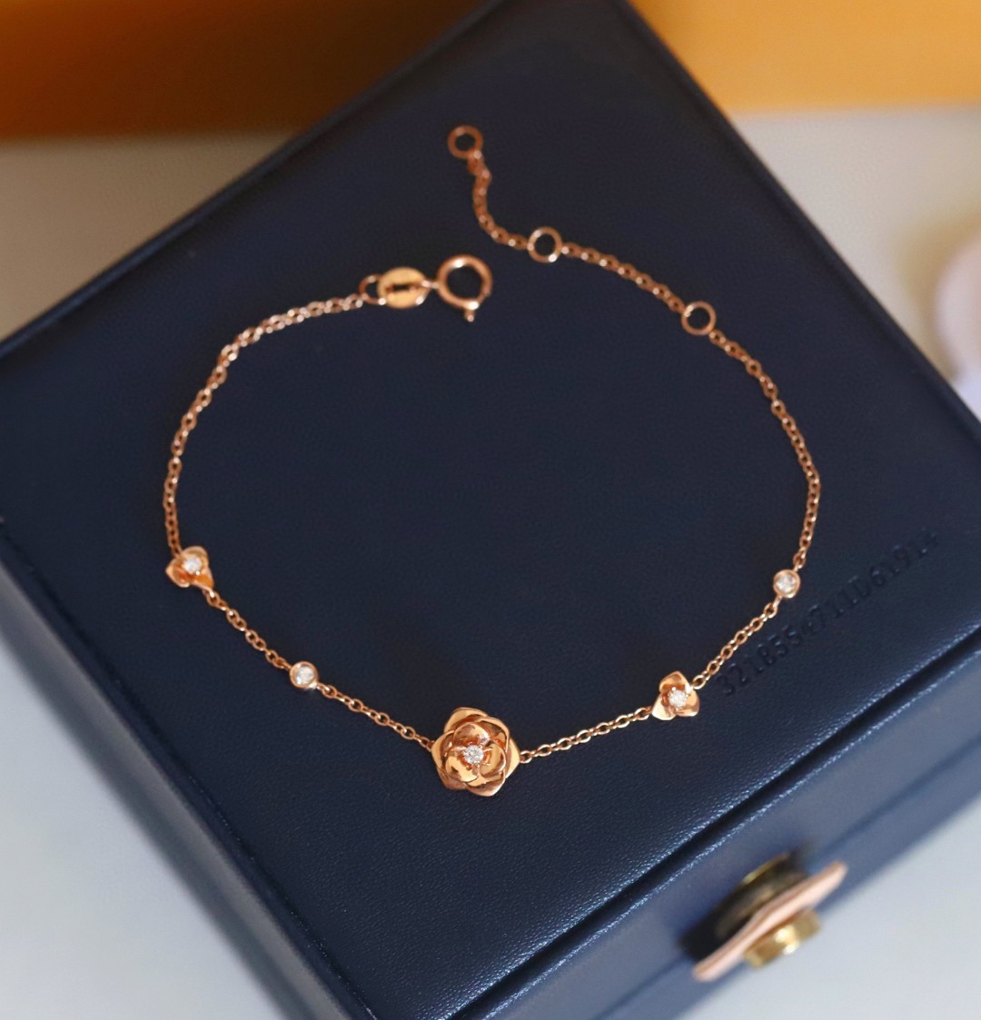 18K Diamond Bracelet 