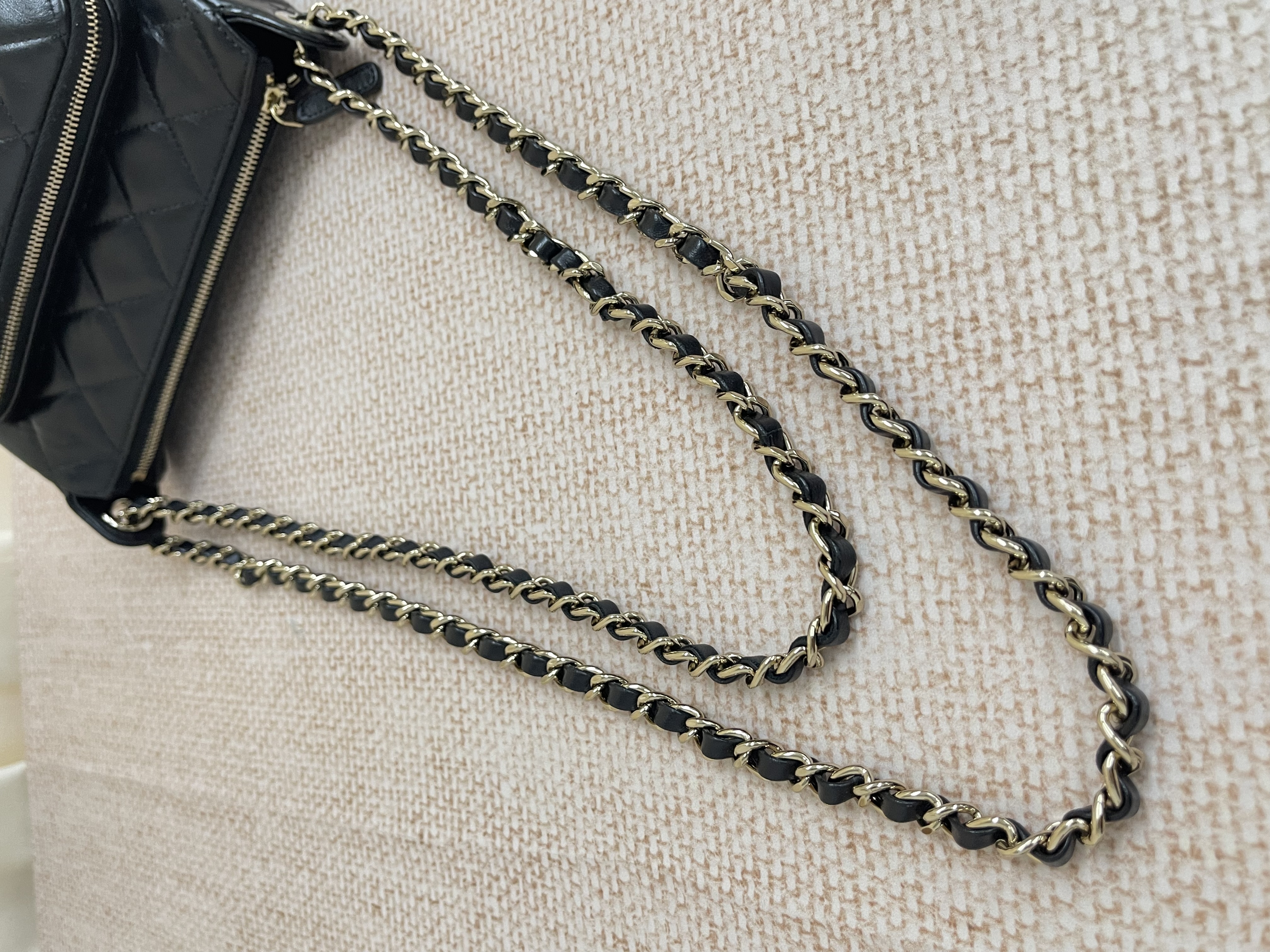 Pre-owned Chanel Camera Bag/ Product Code: 26031310