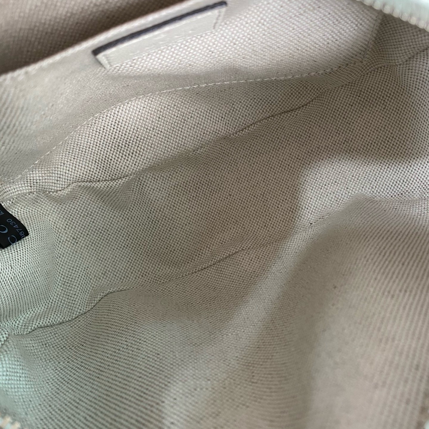 【預訂貨品】Gucci白色相機包👜黑標 